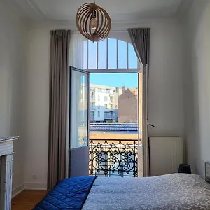 Bed & Blockchain Private With Shared Bathroom Affittacamere